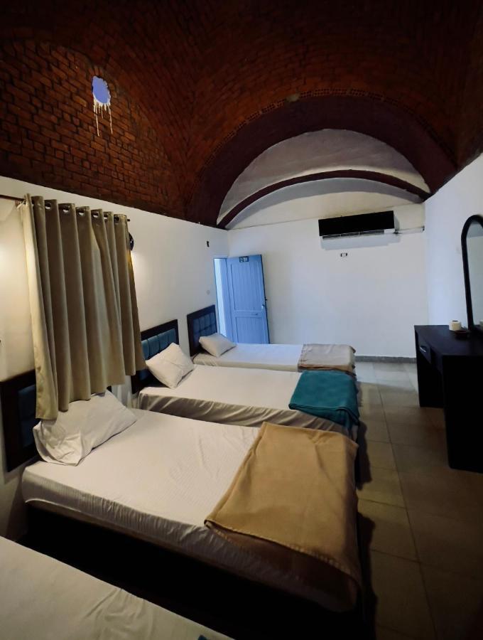 Black Prince Hotel Dahab Buitenkant foto